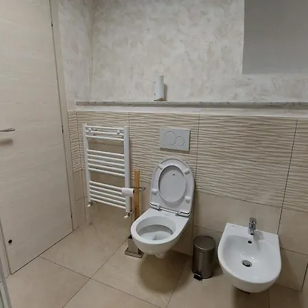 Rum i privatbostad Nel Cuore Di Bagno Privato Genua